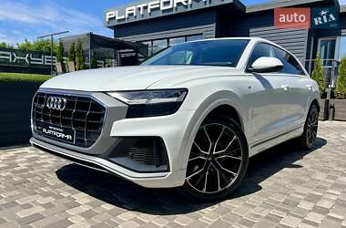 Позашляховик / Кросовер Audi Q8 2018 в 