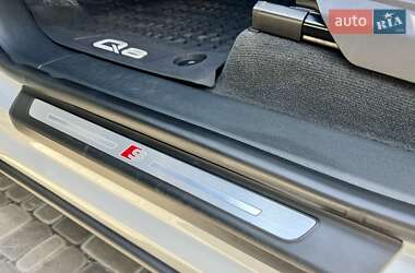 Позашляховик / Кросовер Audi Q8 2018 в 