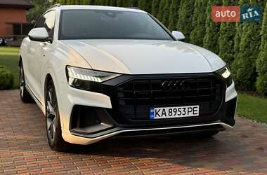 Внедорожник / Кроссовер Audi Q8 2018 в 