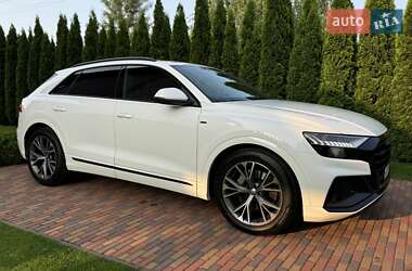 Внедорожник / Кроссовер Audi Q8 2018 в 