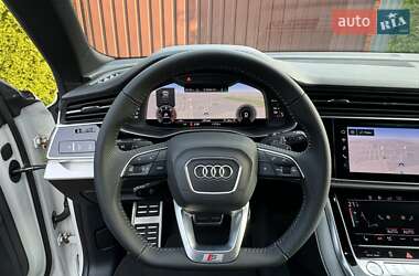 Внедорожник / Кроссовер Audi Q8 2018 в 
