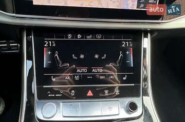 Внедорожник / Кроссовер Audi Q8 2018 в 