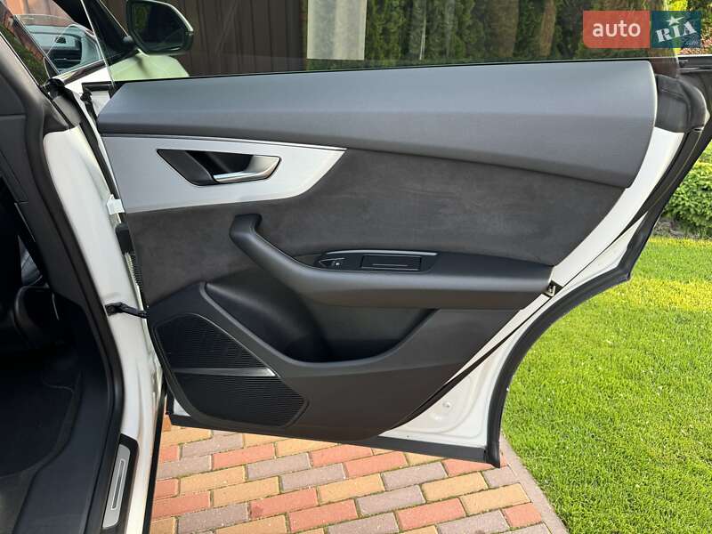 Внедорожник / Кроссовер Audi Q8 2018 в Киеве фото 48 Внедорожник / Кроссовер Audi Q8 2018 в Киеве