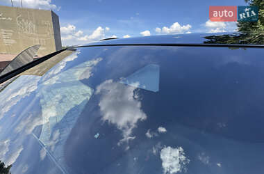 Внедорожник / Кроссовер Audi Q8 2021 в 