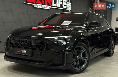 Внедорожник / Кроссовер Audi Q8 2025 в 