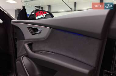Внедорожник / Кроссовер Audi Q8 2025 в 