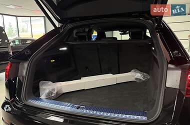 Внедорожник / Кроссовер Audi Q8 2025 в 