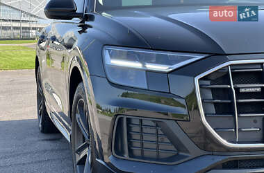 Внедорожник / Кроссовер Audi Q8 2018 в 