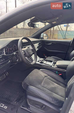Внедорожник / Кроссовер Audi Q8 2021 в 