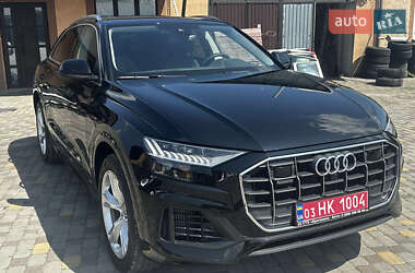 Внедорожник / Кроссовер Audi Q8 2023 в 