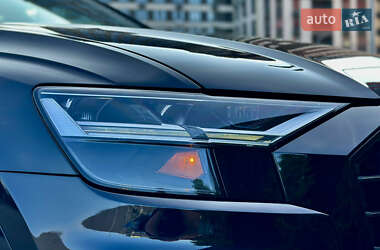 Позашляховик / Кросовер Audi Q8 2019 в 
