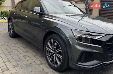 Внедорожник / Кроссовер Audi Q8 2023 в 