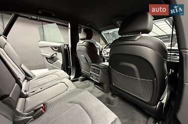 Позашляховик / Кросовер Audi Q8 2025 в 