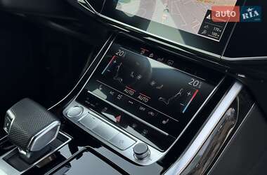 Позашляховик / Кросовер Audi Q8 2019 в 