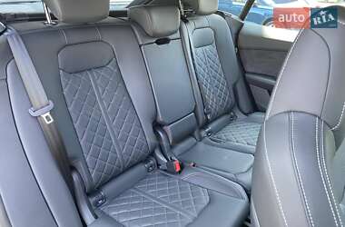 Внедорожник / Кроссовер Audi Q8 2025 в 