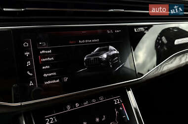Внедорожник / Кроссовер Audi Q8 2019 в 