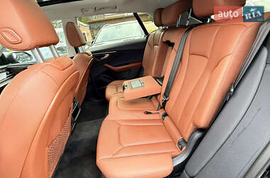 Внедорожник / Кроссовер Audi Q8 2019 в 