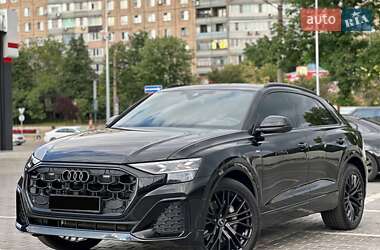 Внедорожник / Кроссовер Audi Q8 2025 в 