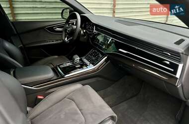 Внедорожник / Кроссовер Audi Q8 2025 в 