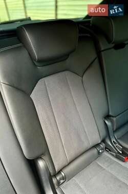 Внедорожник / Кроссовер Audi Q8 2025 в 