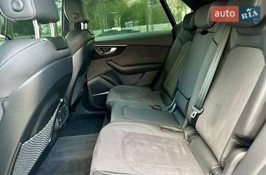 Внедорожник / Кроссовер Audi Q8 2025 в 