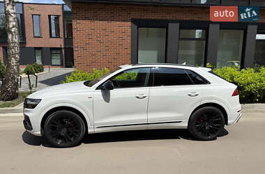 Внедорожник / Кроссовер Audi Q8 2020 в 