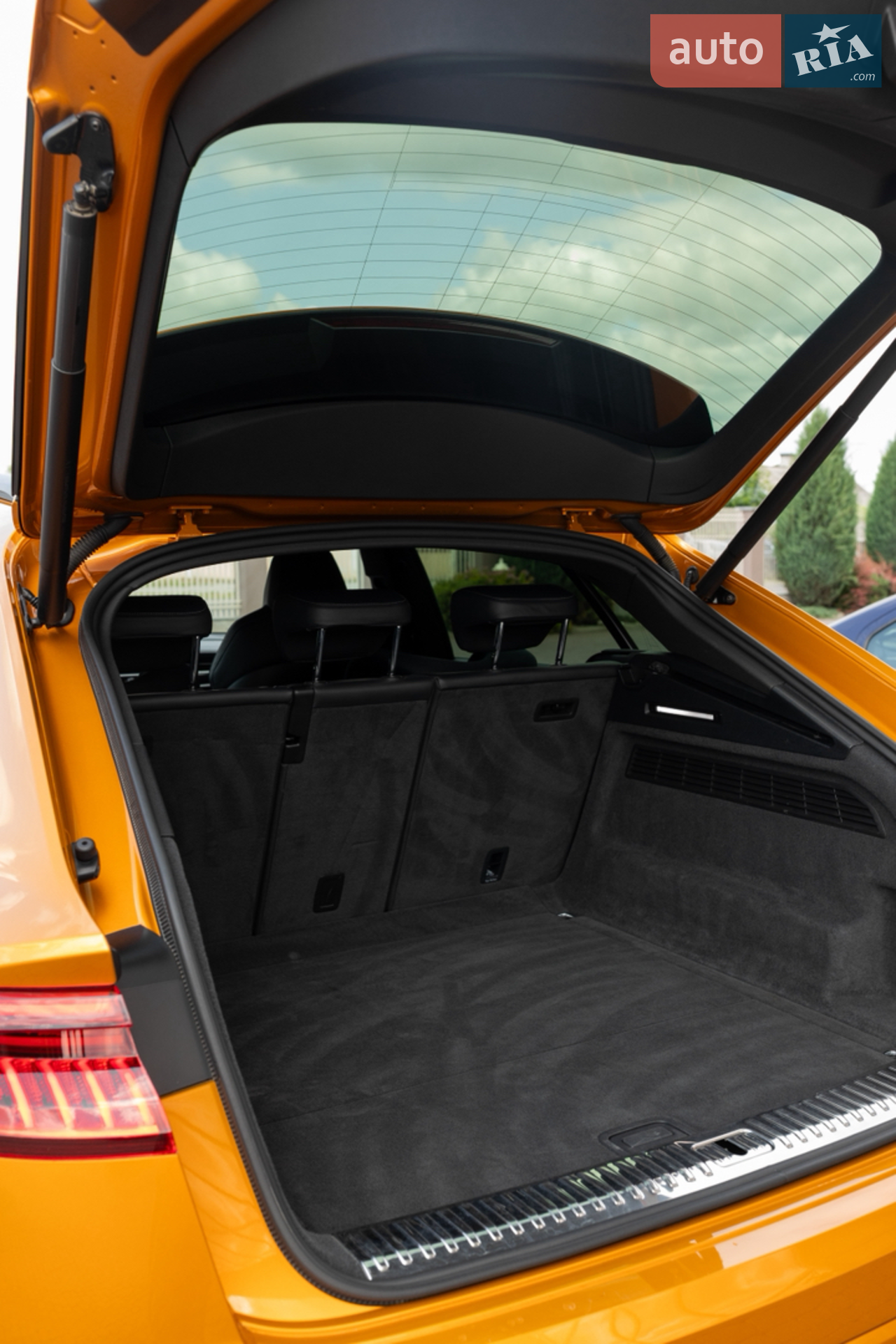2018 Audi Q8 - мініатюра 14