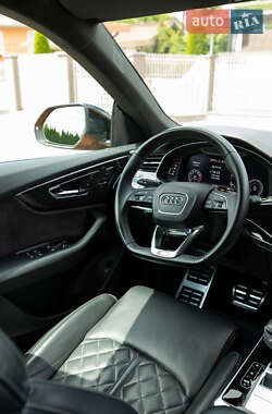 Внедорожник / Кроссовер Audi Q8 2018 в 