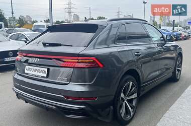 Внедорожник / Кроссовер Audi Q8 2019 в 