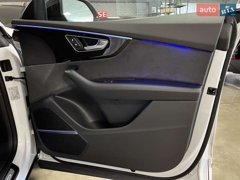 Внедорожник / Кроссовер Audi Q8 2024 в Львове фото 48 Внедорожник / Кроссовер Audi Q8 2024 в Львове