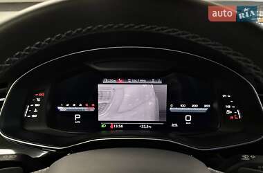 Позашляховик / Кросовер Audi Q8 2024 в 
