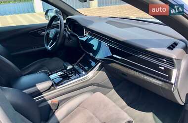 Внедорожник / Кроссовер Audi Q8 2018 в 