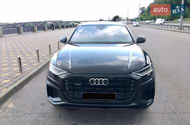 Внедорожник / Кроссовер Audi Q8 2018 в Киеве