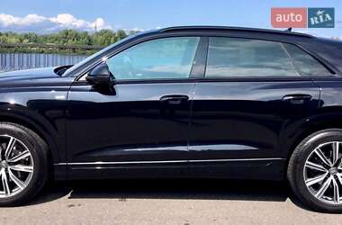 Внедорожник / Кроссовер Audi Q8 2018 в 