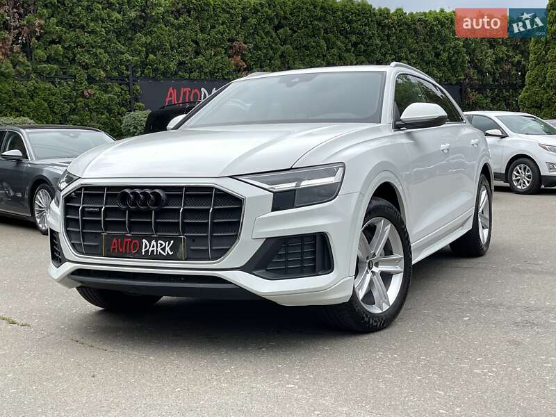 Внедорожник / Кроссовер Audi Q8 2021 в Киеве
