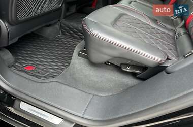 Внедорожник / Кроссовер Audi Q8 2024 в 