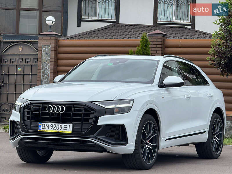 Внедорожник / Кроссовер Audi Q8 2020 в Киеве