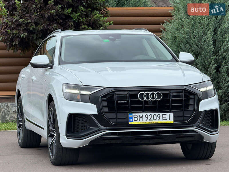 Внедорожник / Кроссовер Audi Q8 2020 в Киеве