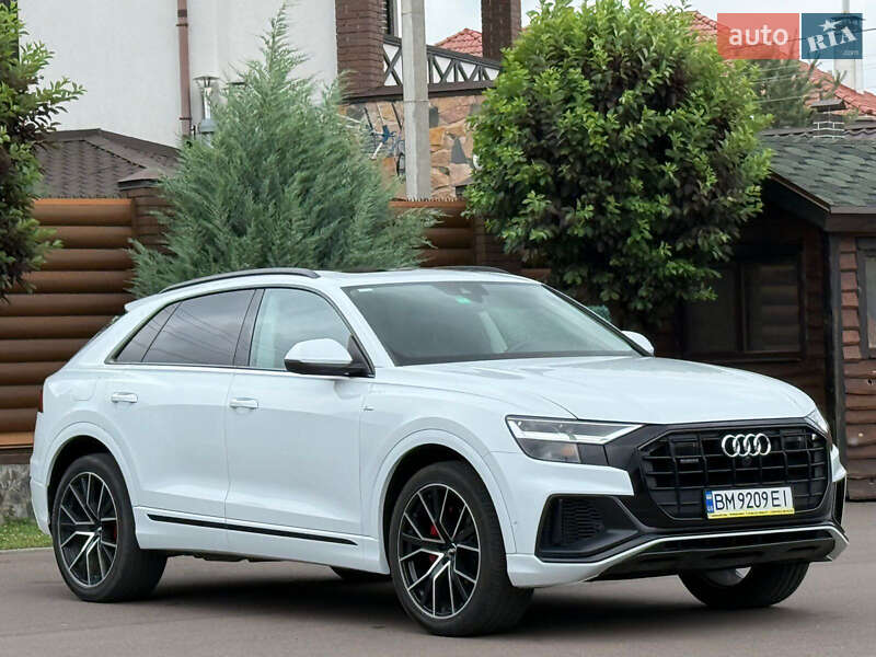 Внедорожник / Кроссовер Audi Q8 2020 в Киеве