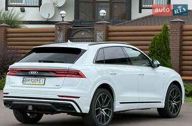 Внедорожник / Кроссовер Audi Q8 2020 в 