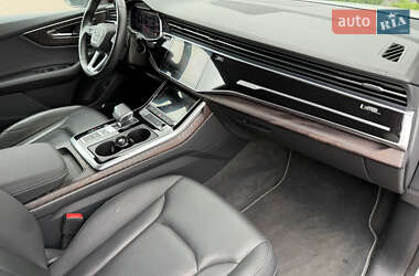 Внедорожник / Кроссовер Audi Q8 2020 в 