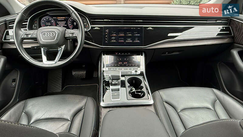 Внедорожник / Кроссовер Audi Q8 2020 в Киеве