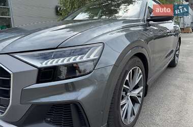 Внедорожник / Кроссовер Audi Q8 2018 в 