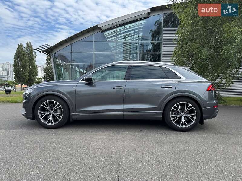 Внедорожник / Кроссовер Audi Q8 2018 в Киеве