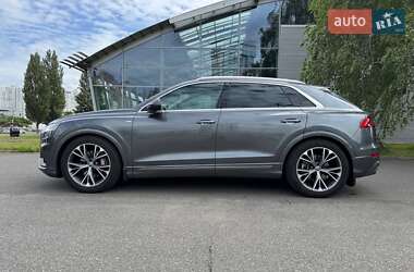 Внедорожник / Кроссовер Audi Q8 2018 в 