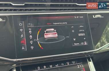 Внедорожник / Кроссовер Audi Q8 2018 в 