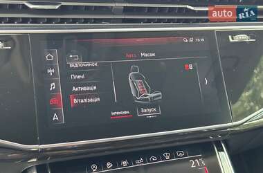 Внедорожник / Кроссовер Audi Q8 2018 в 