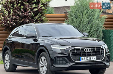 Внедорожник / Кроссовер Audi Q8 2019 в 