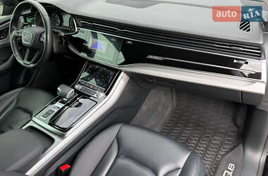 Внедорожник / Кроссовер Audi Q8 2019 в 