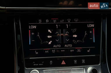 Позашляховик / Кросовер Audi Q8 2019 в 